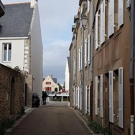Apartment T2 Plein Centre Du Pouliguen, Port Et A Pied *